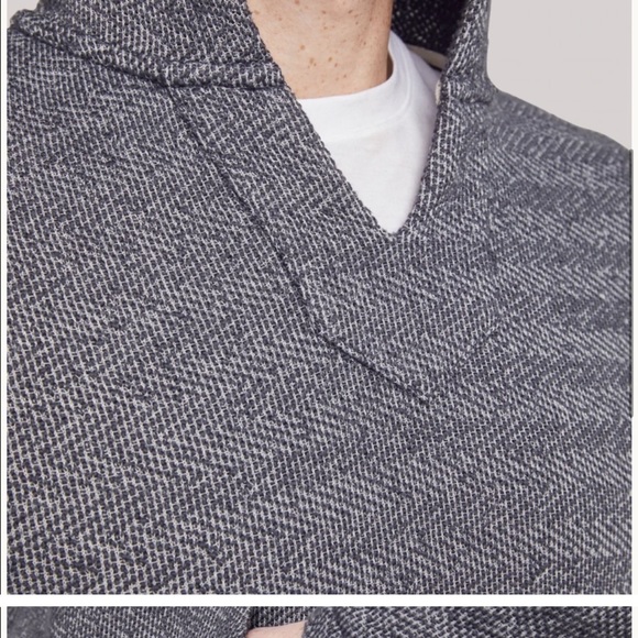 Faherty Whitewater Poncho in Granite size XS - Picture 7 of 12